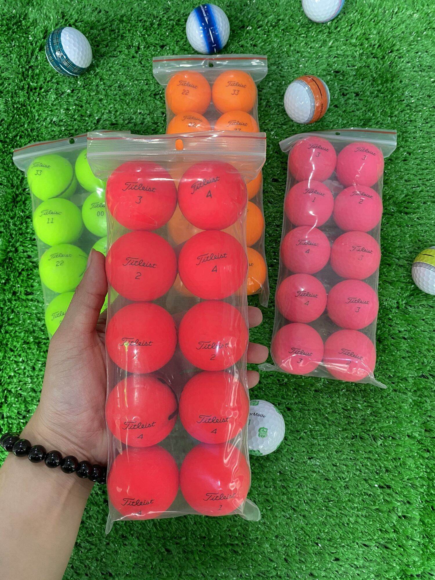 (Túi 10 quả) Bóng Golf TITLEIST màu nhám