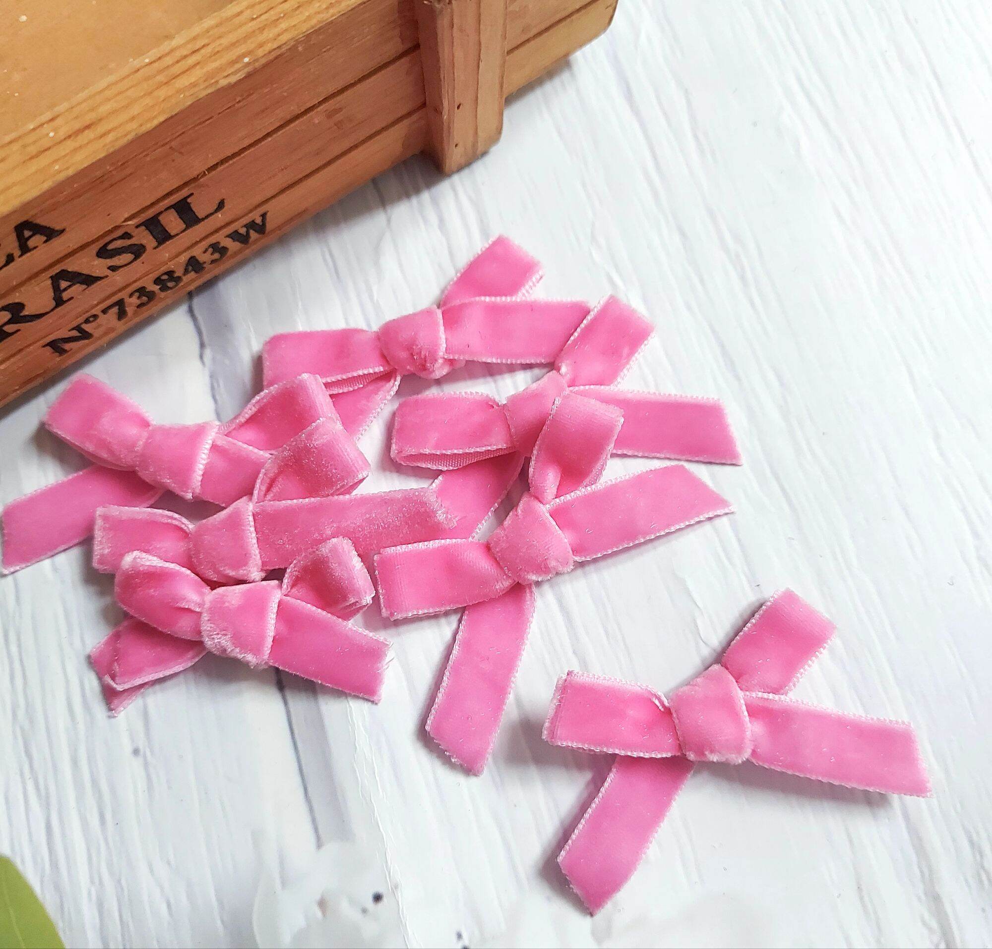 (20 NƠ ) NƠ NHUNG TRANG TRÍ THỦ CÔNG , BẢN  RỘNG 1CM.