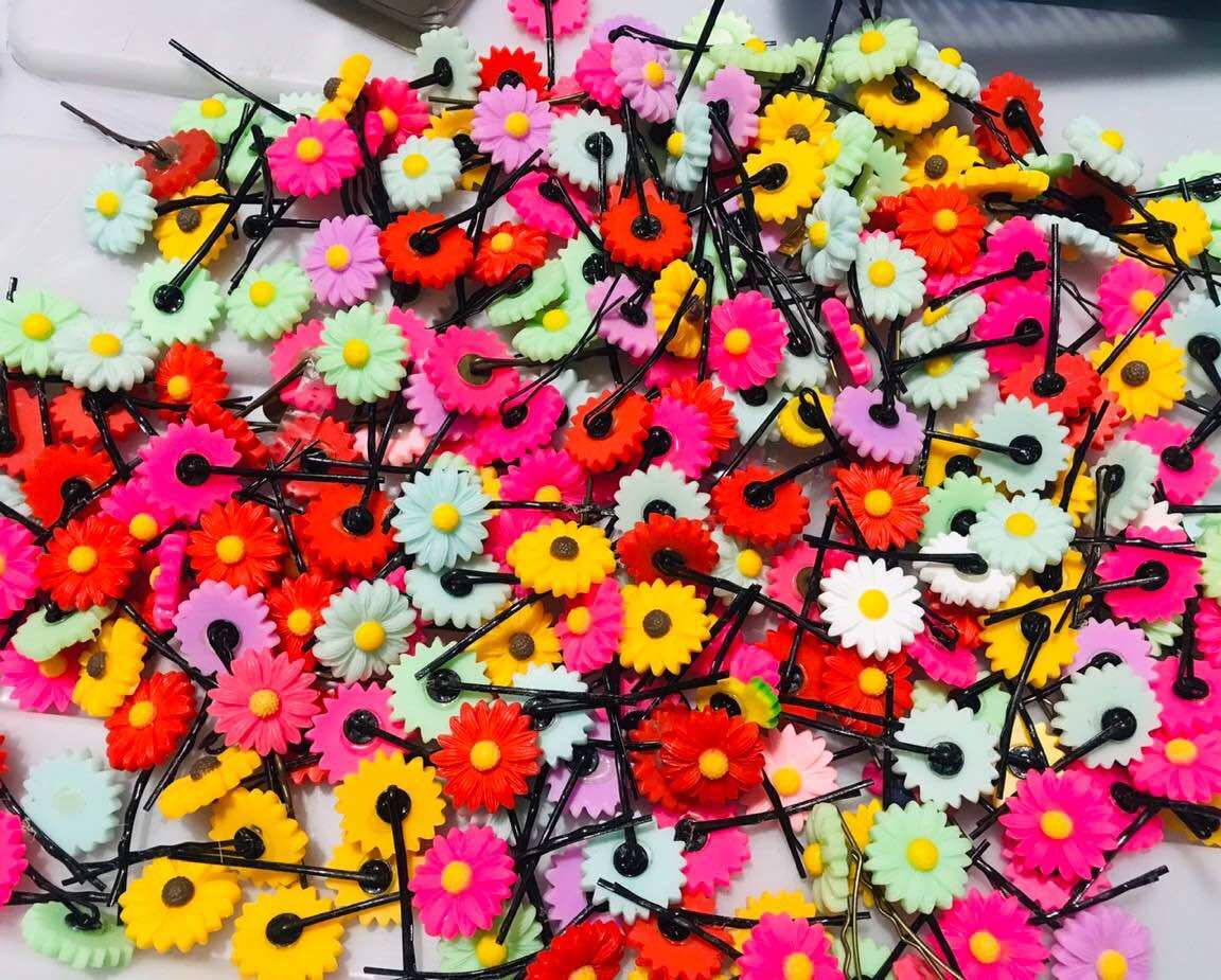🌼🌼 Xả Kho_ 100 Kẹp Tóc (xẹt) Hoa Cúc Nhiều Màu, Dễ thương
