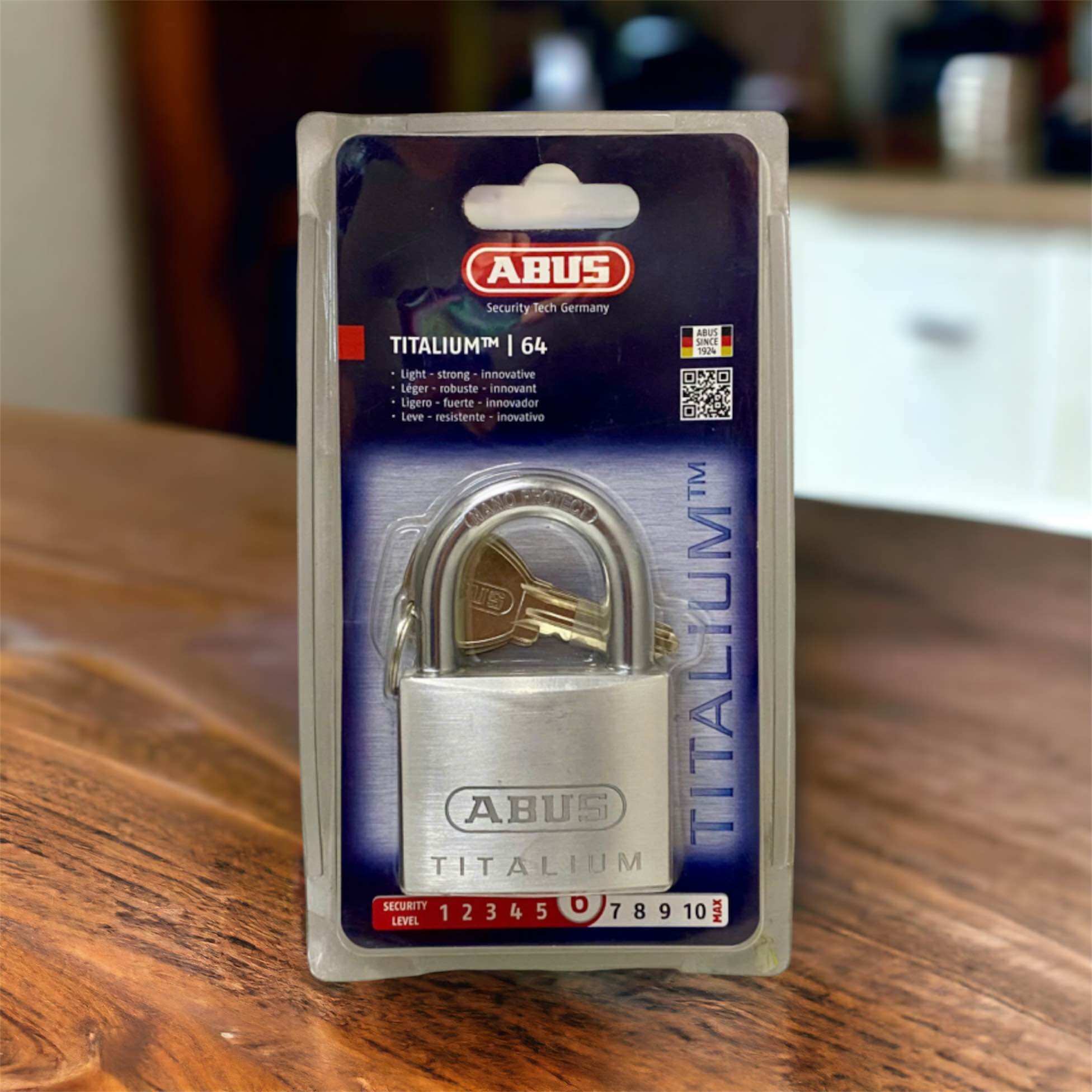 [HCM]ABUS 64Ti/50 KHOÁ BẤM ABUS TITALIUM 64TI/50MM CÓ 4 CHÌA CAO CẤP KHOÁ ĐỨC AN TOÀN CHỐNG CHÌA VĂN NĂNG RẤT TỐT