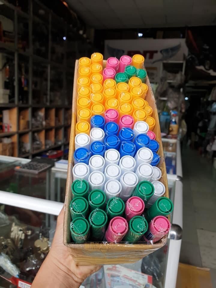 Viết Sơn chấm ốc đủ màu