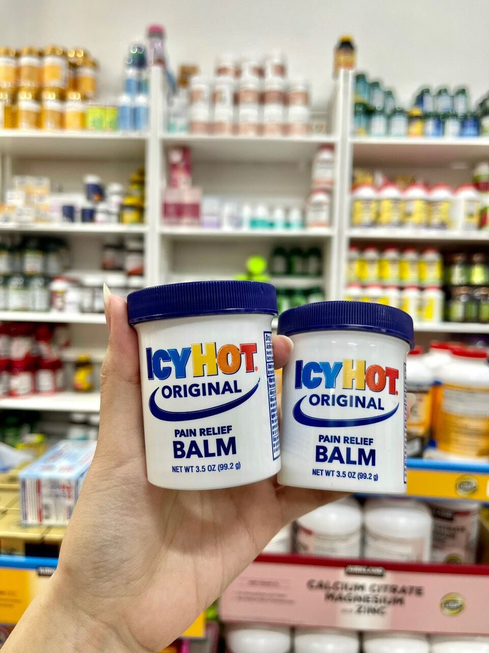 dầu cù là mỹ icy hot