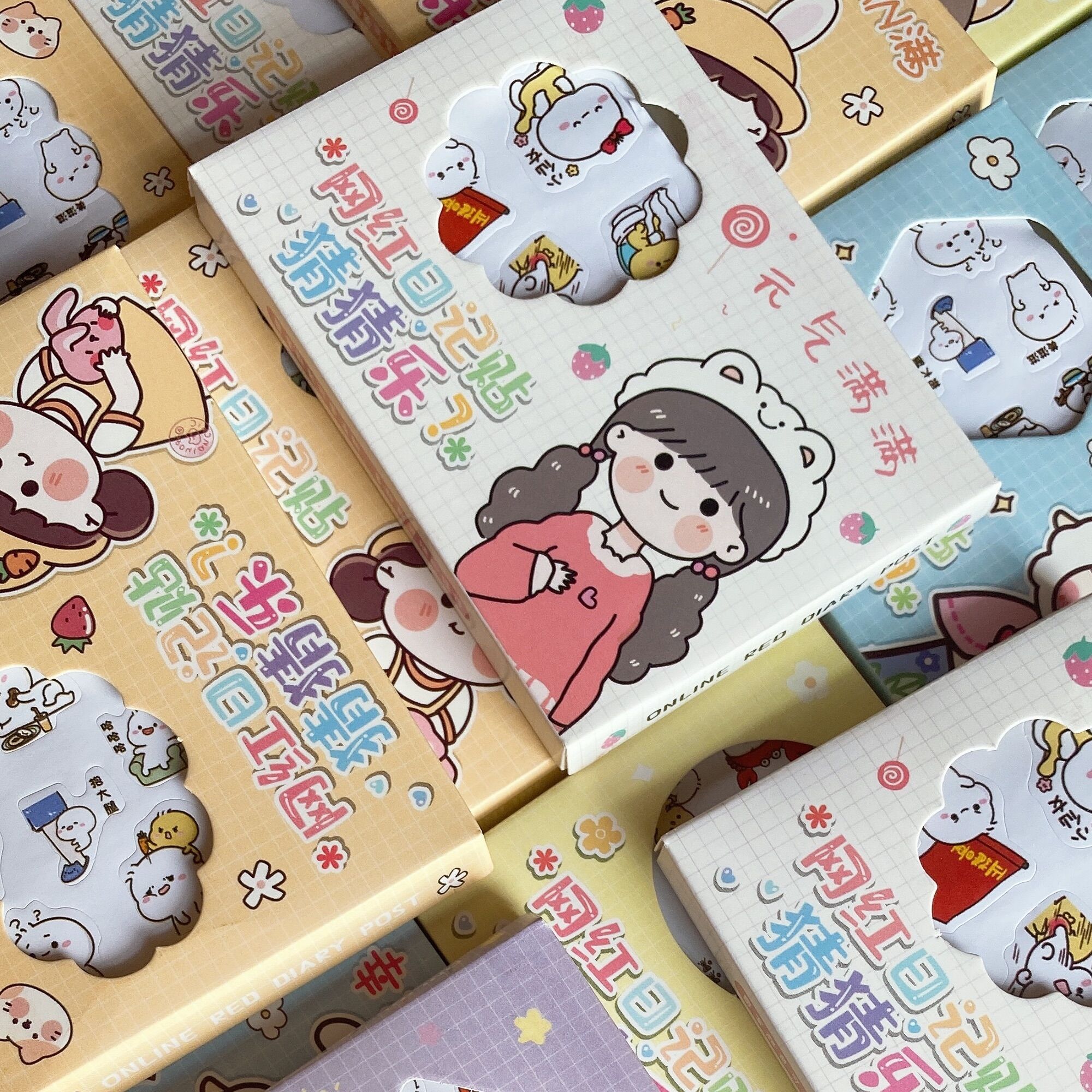 Hộp sticker 12 tờ nhiều mẫu