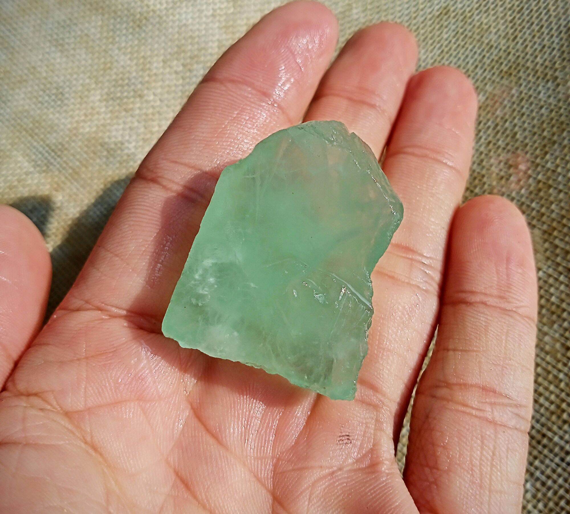 Viên đá xanh flourite