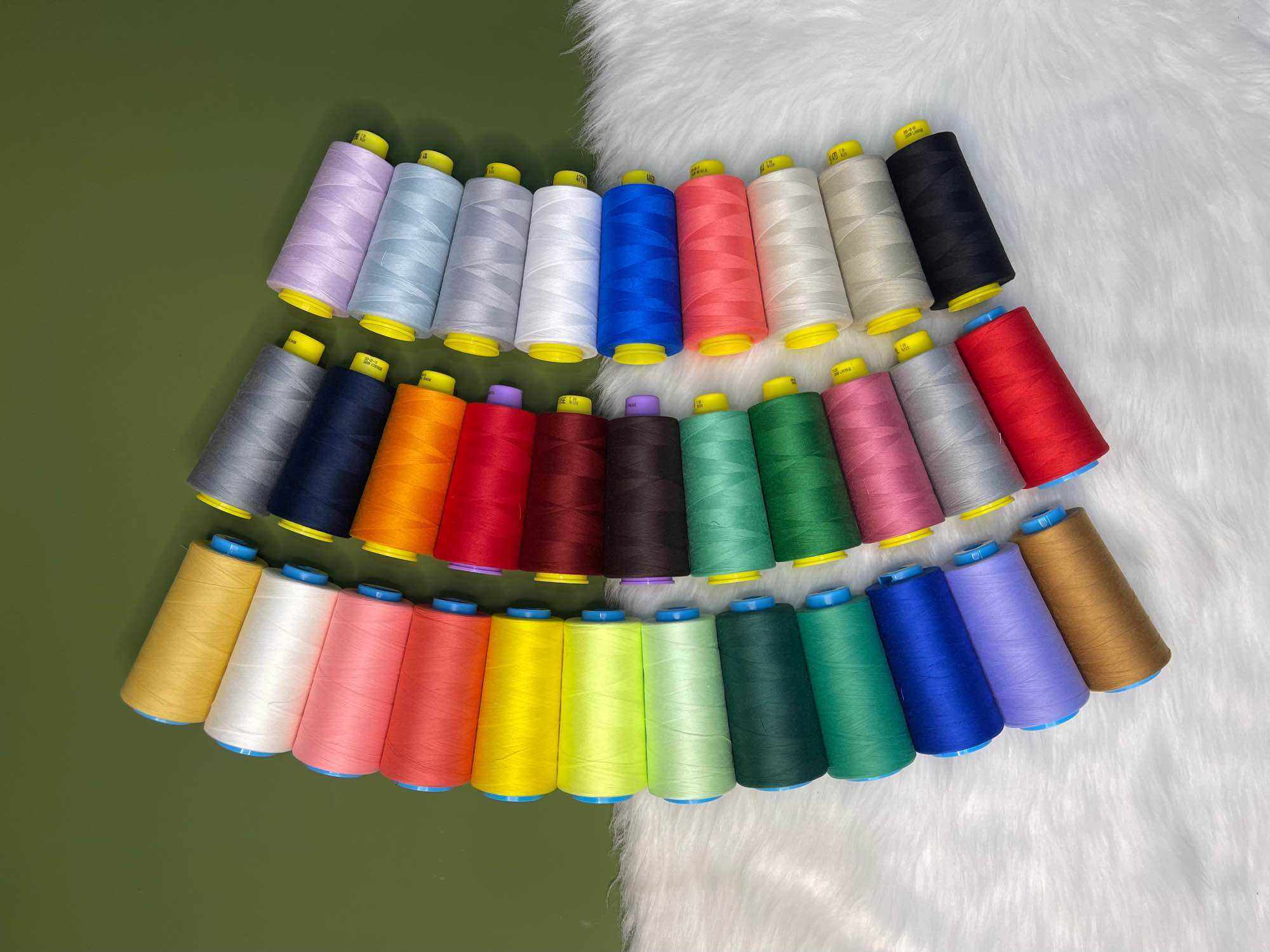 - Chỉ May Quần Áo Sợi Nhỏ 40/2 - 60/3 nhiều màu sắc , may gia đình , may công nghiệp , sợi dai chắc , mềm mịn