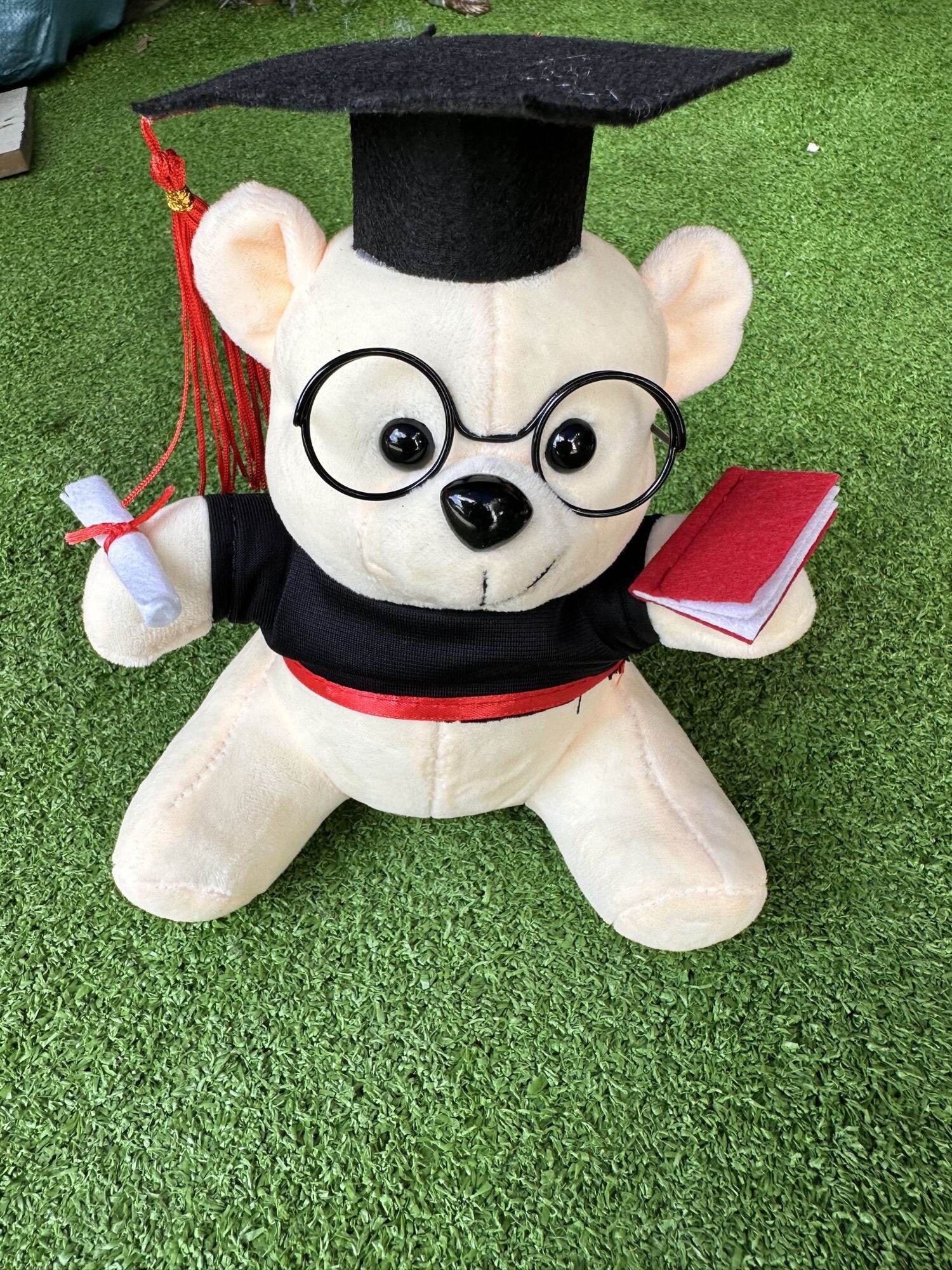 Gấu bông tốt nghiệp