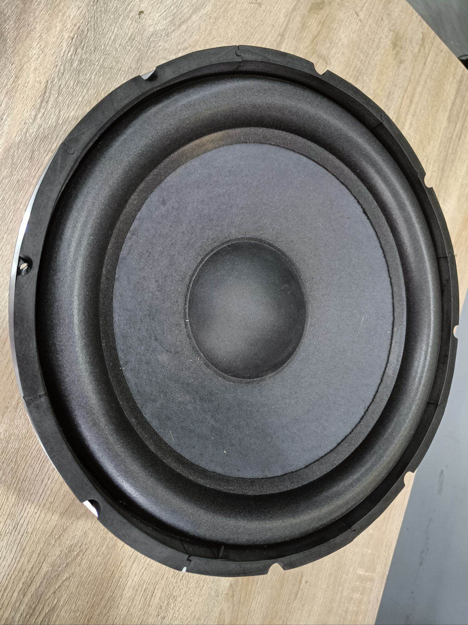 Loa SUB 40 (4 Tấc) Từ 170, Coil 63, Xương Đúc (1 Cái)