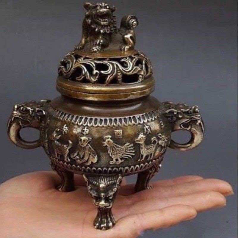 Đỉnh Lư Đốt trầm bằng đồng.cao 12cm