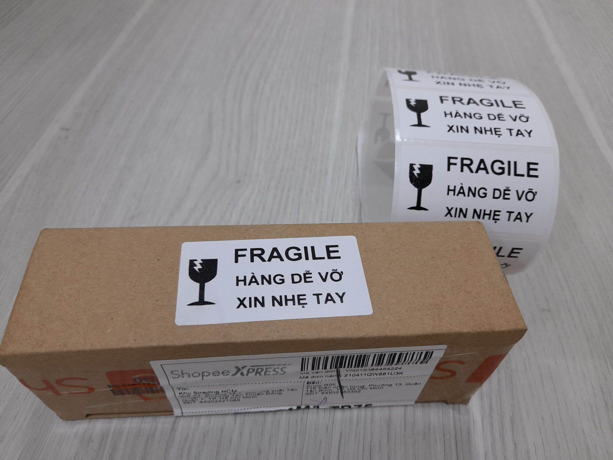 Tem dán cảnh báo Hàng dễ vỡ, Tem Hàng dễ vỡ -150 con tem bóc dán
