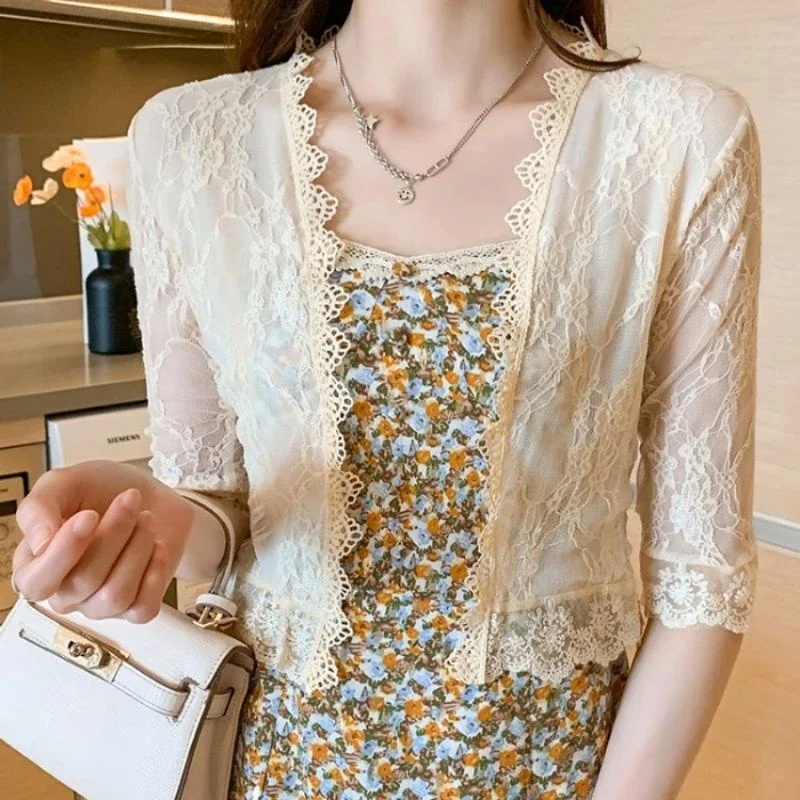 [HCM]Áo khoác ren form lửng tay lỡ