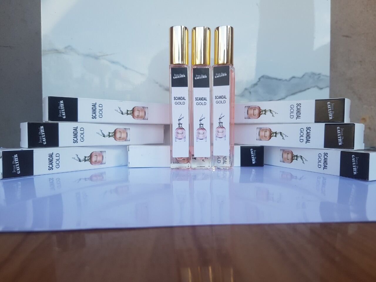 Nước hoa scandal - gold nữ 10ml. giá sỉ.