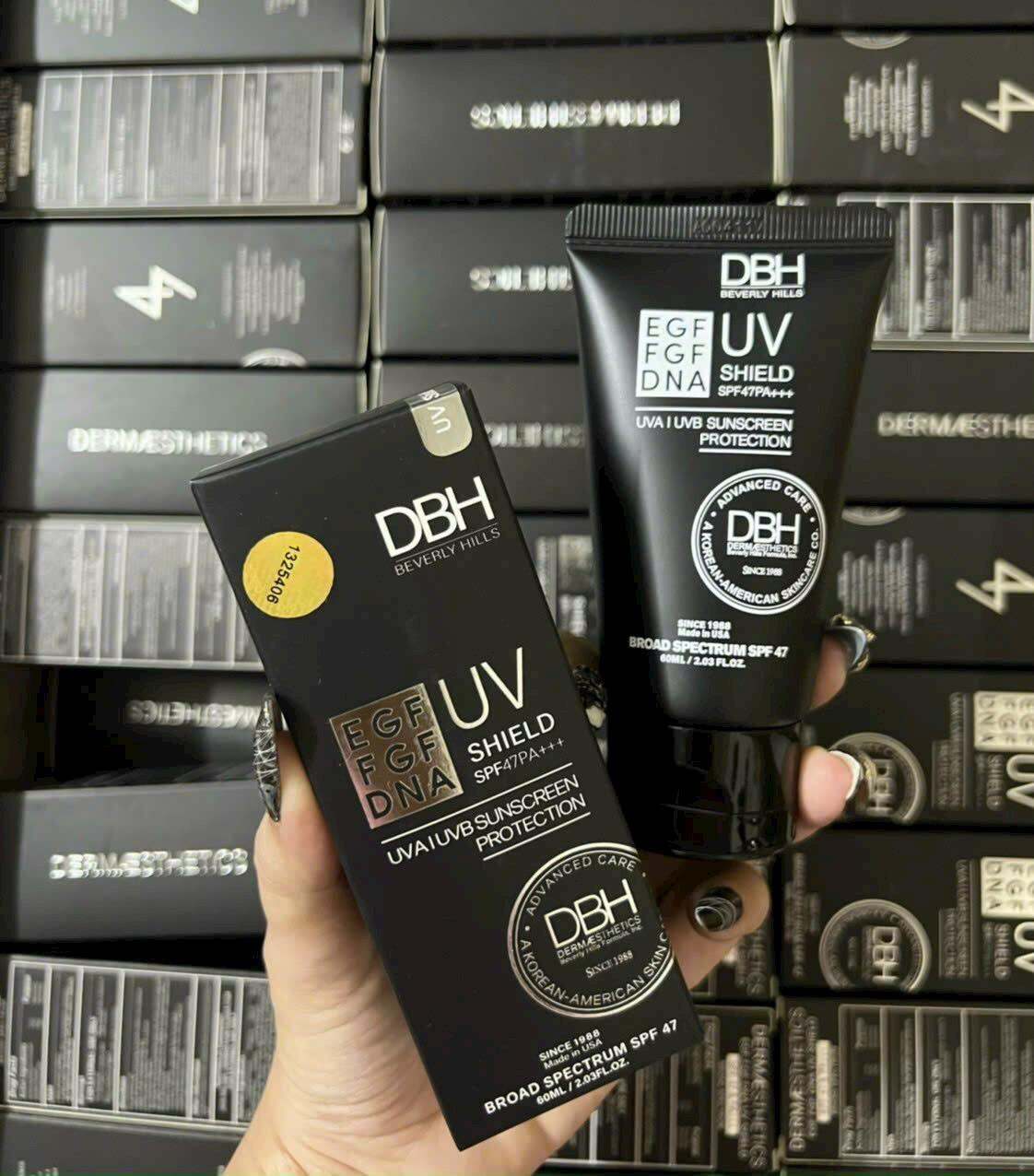 Kem chống nắng DBH EGF UV SHIELD SPF50+ PA +++