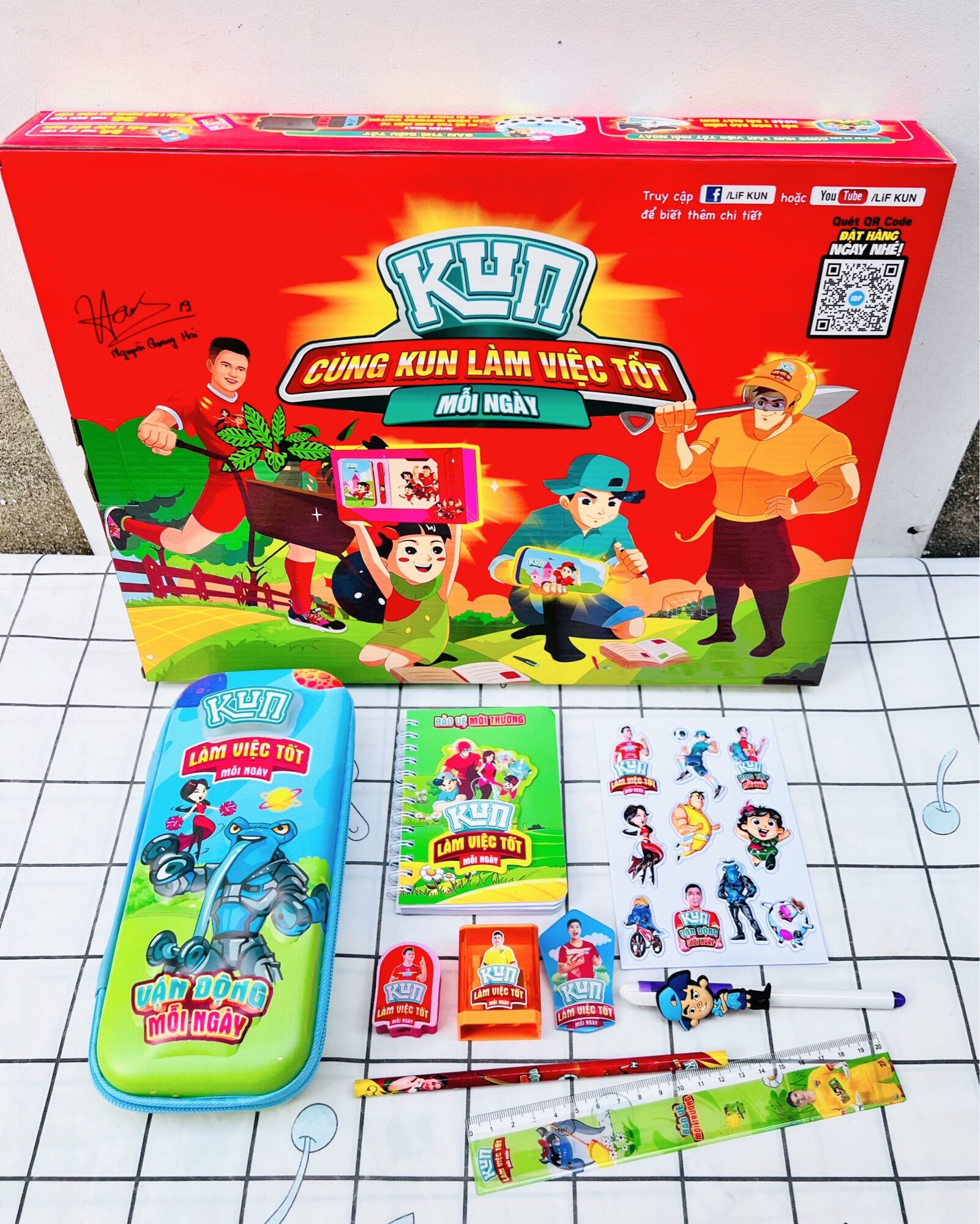Bộ dụng cụ học tập 9 món cho bé_hàng km sữa kun