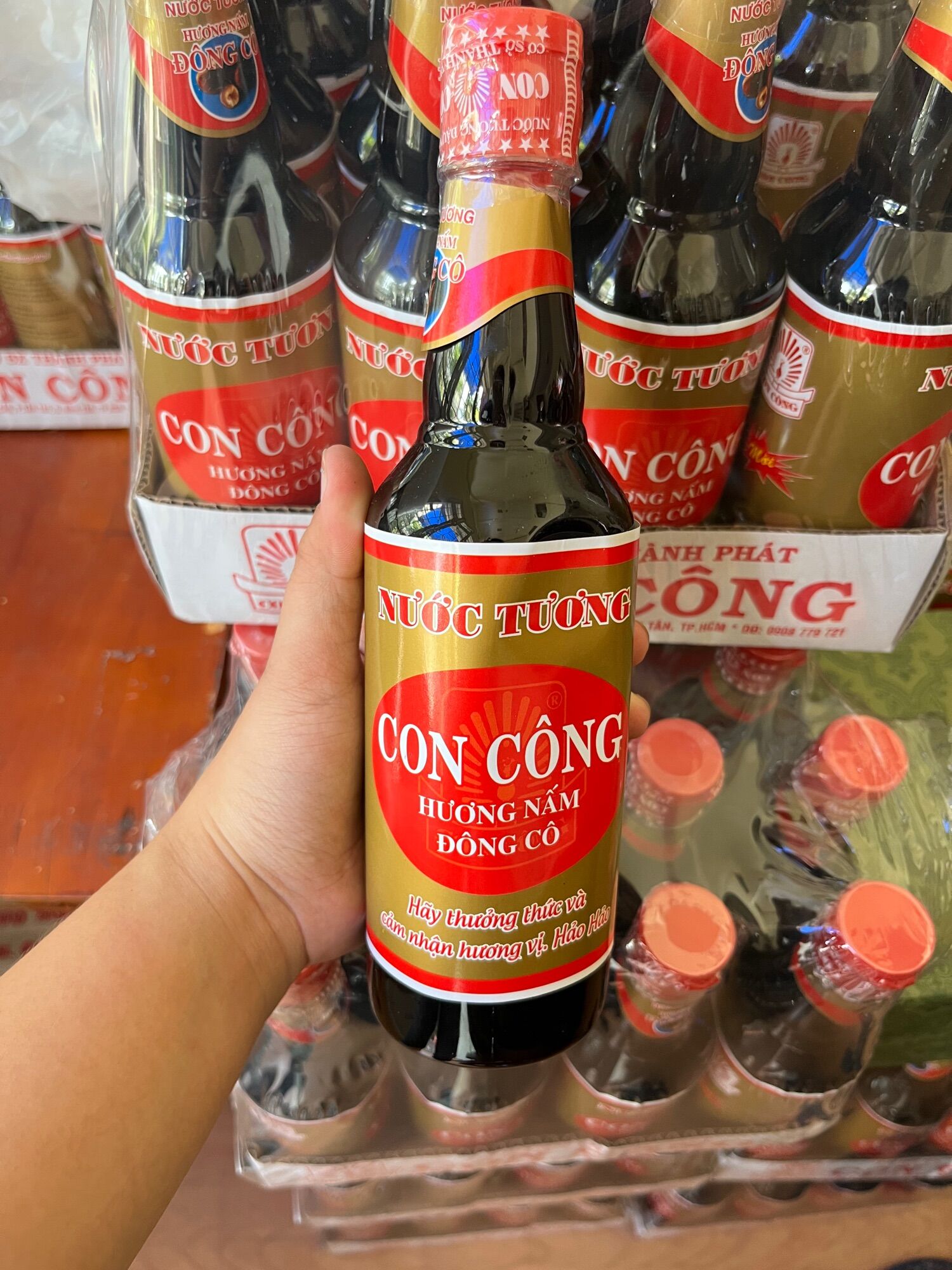 Nước Tương Hương Nấm Đông Cô chai nhựa 480ml
