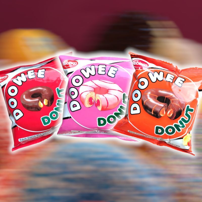 Bánh dooWee doNut phủ socola nhân kem 30g