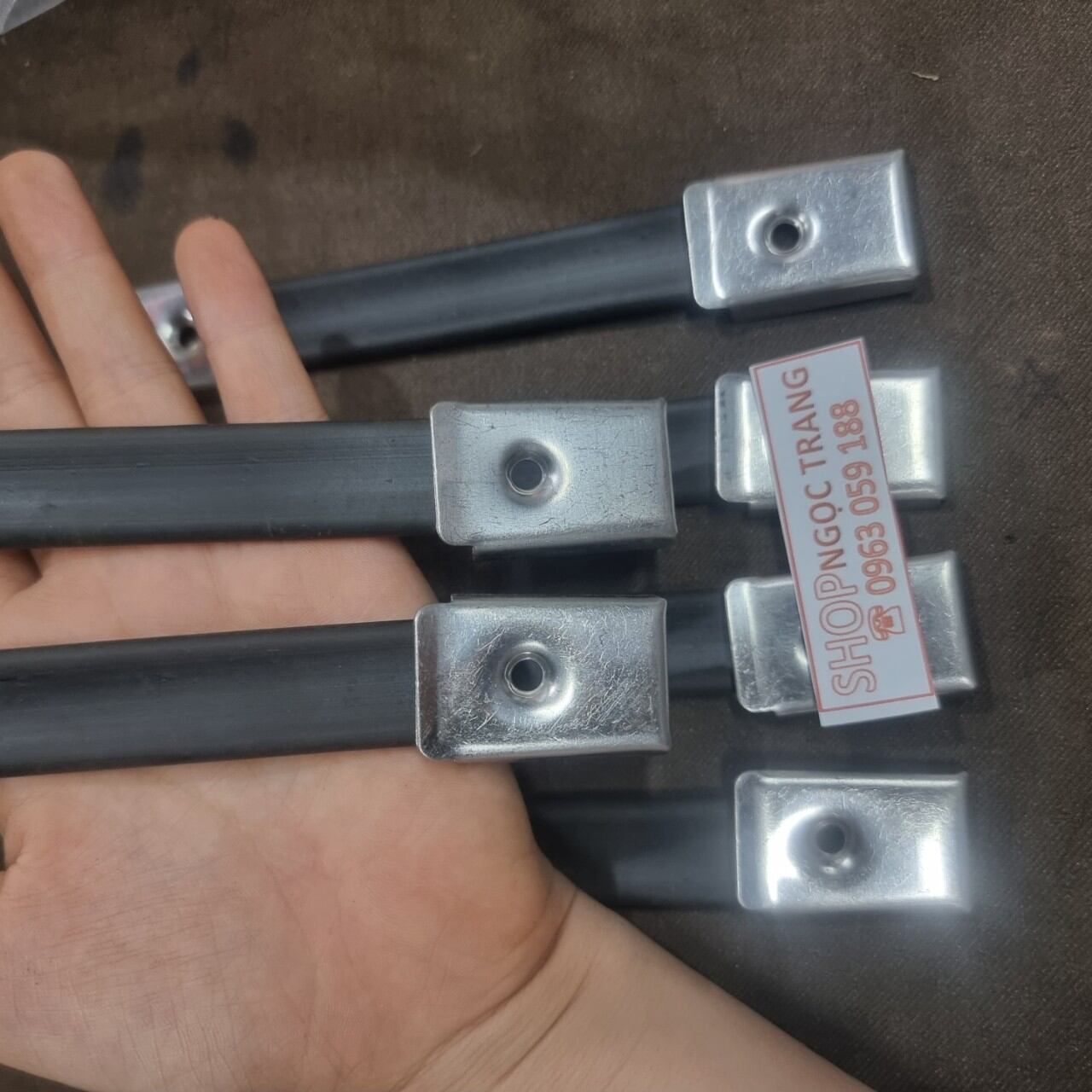 Quai Trên Của Ổn Áp Lioa - Giá 1 Cặp