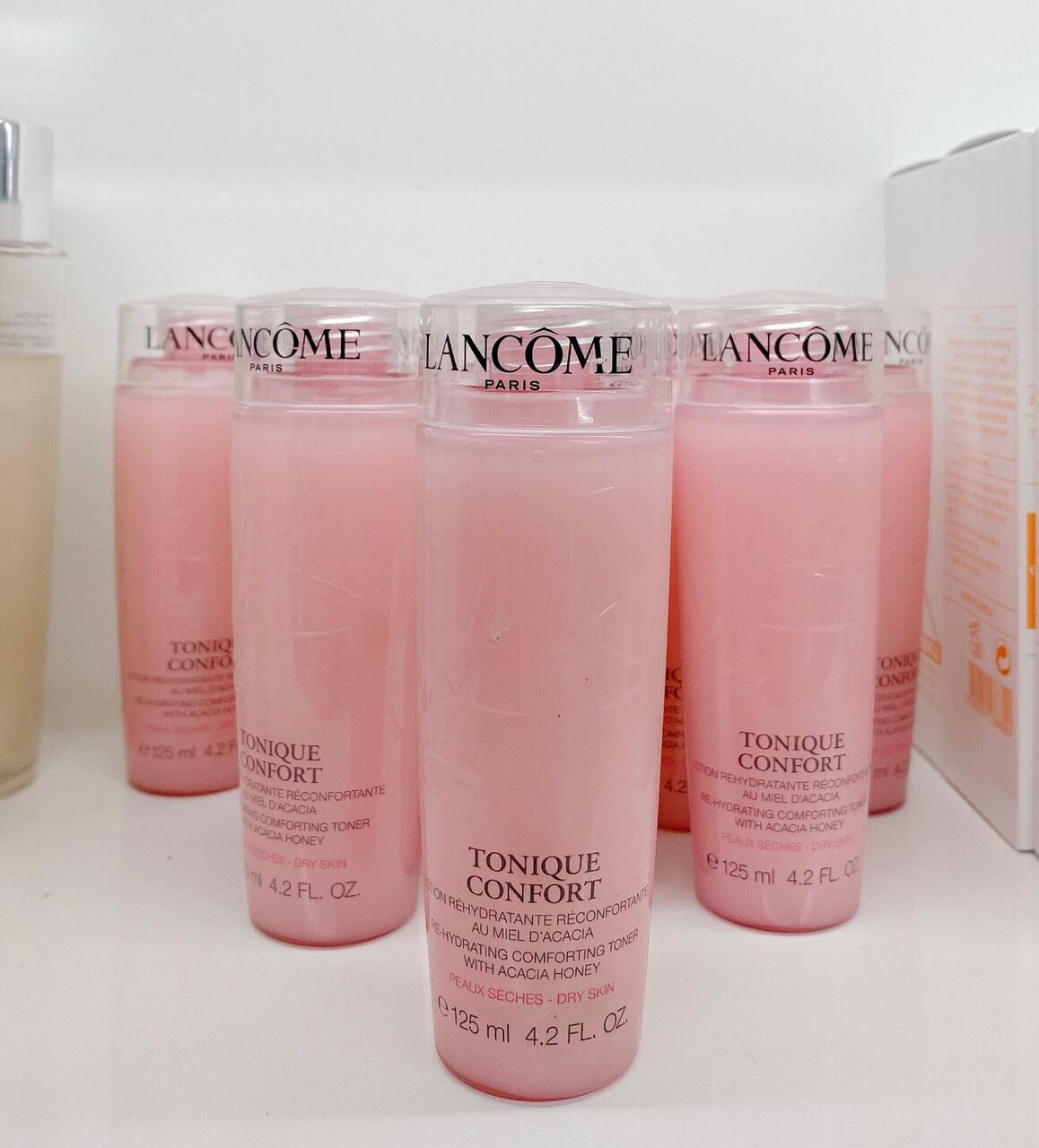 Toner Nước hoa hồng Lancôme Tonique Confort cho da khô 125ml