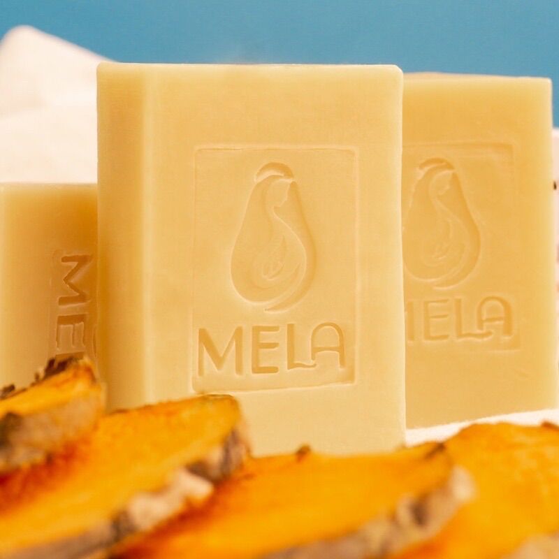 Combo Xà Bông Nghệ Và Sữa Rửa Mặt Nghệ Nhân Sâm Mela