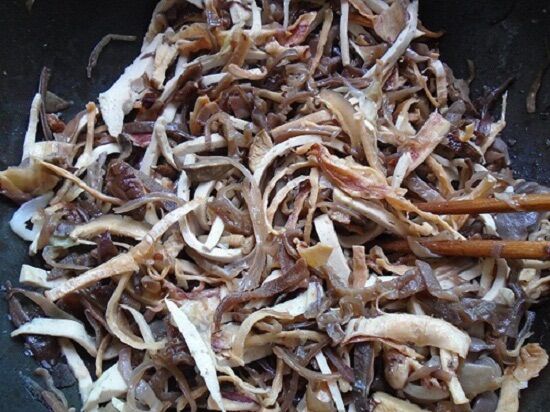 Nấm mèo khô cắt sợi - túi 100g