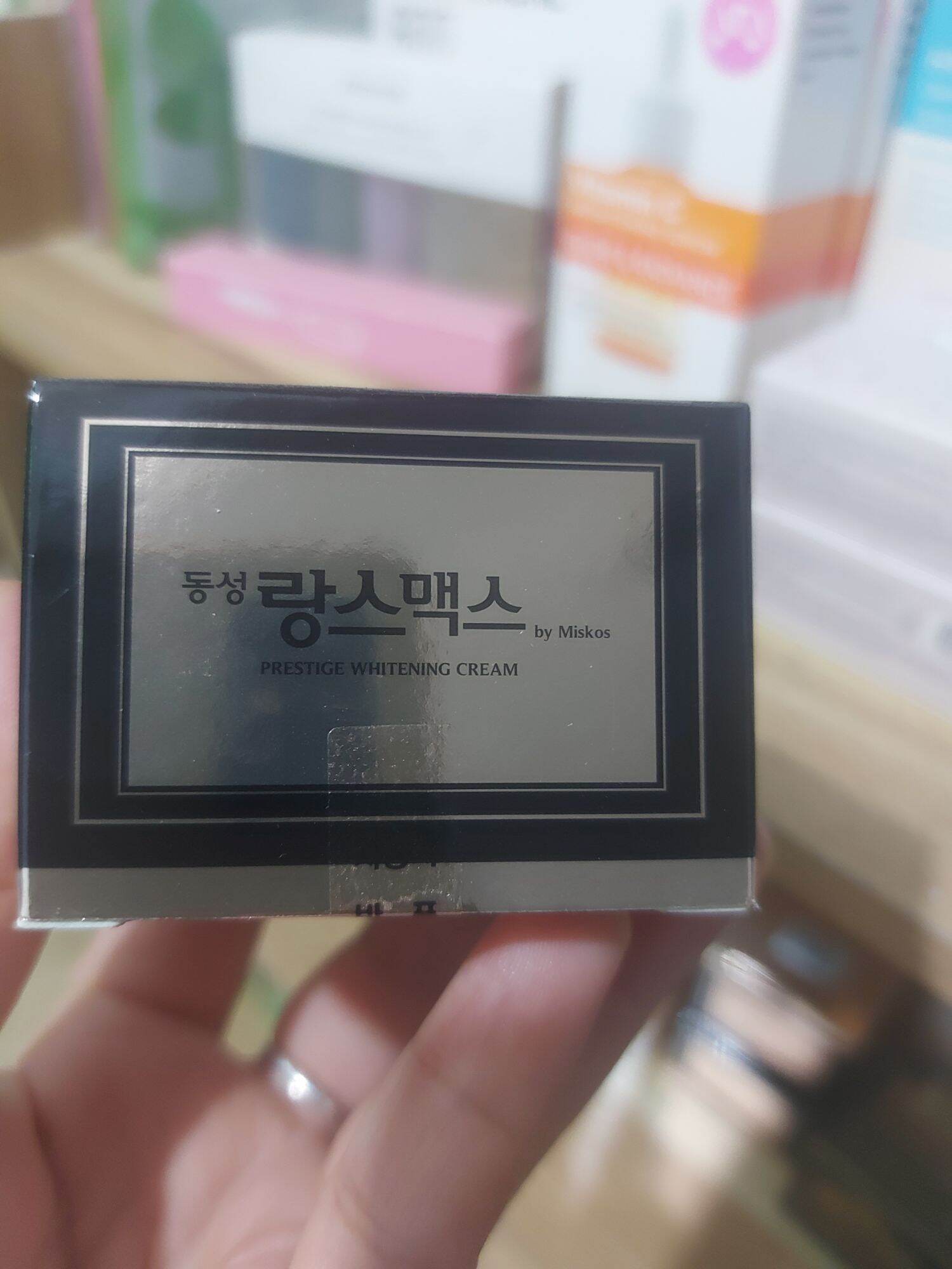 Kem dongsung hàn quốc sale 220k
