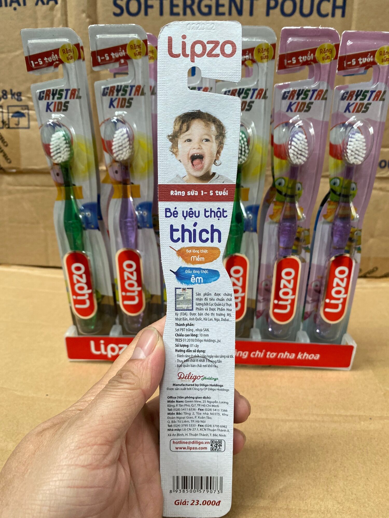 Bàn chải đánh răng cho bé Lipzo Crystal Kids