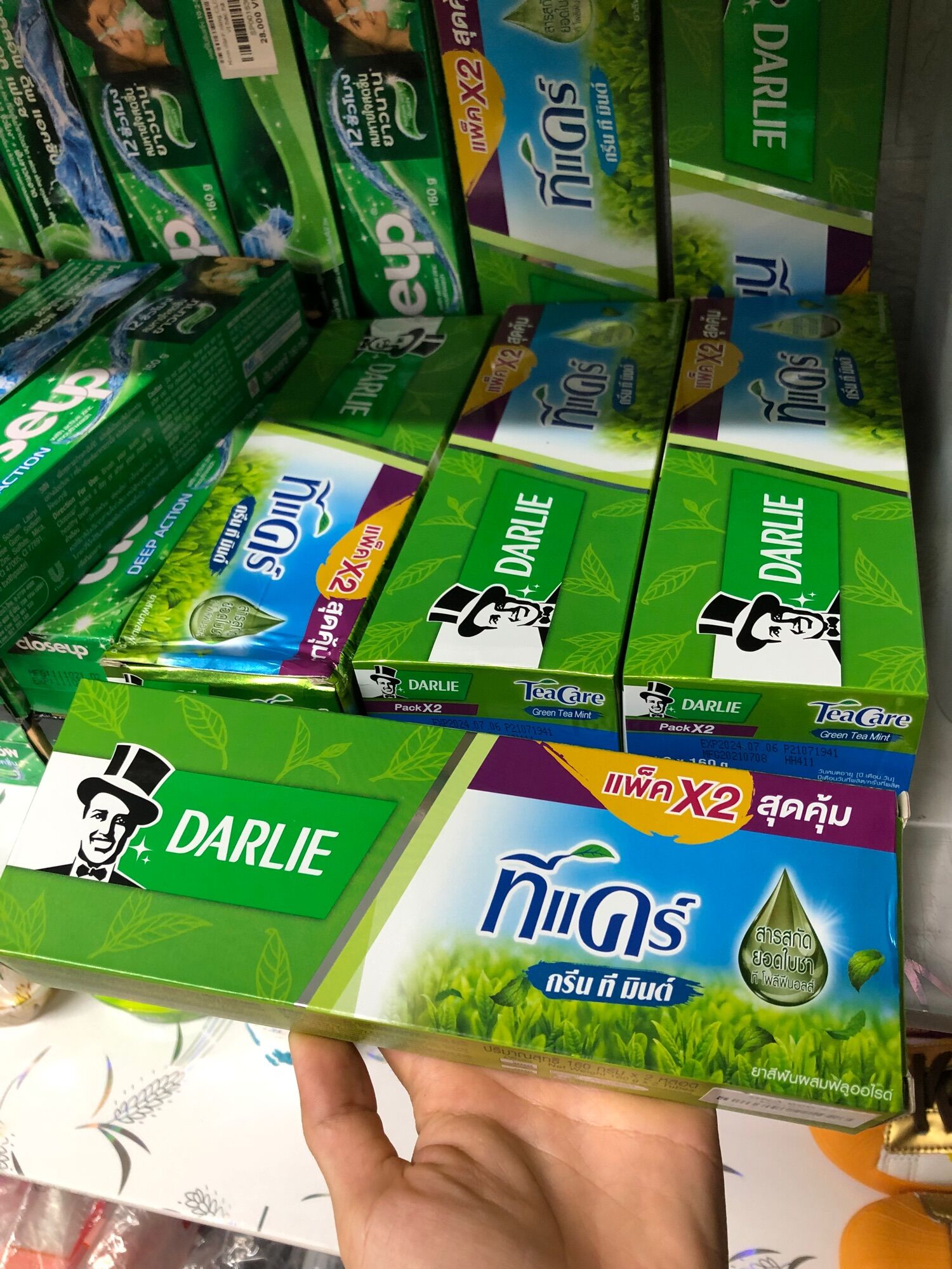 Sét kem đánh răng darlie ông tây 2 ốngthailan