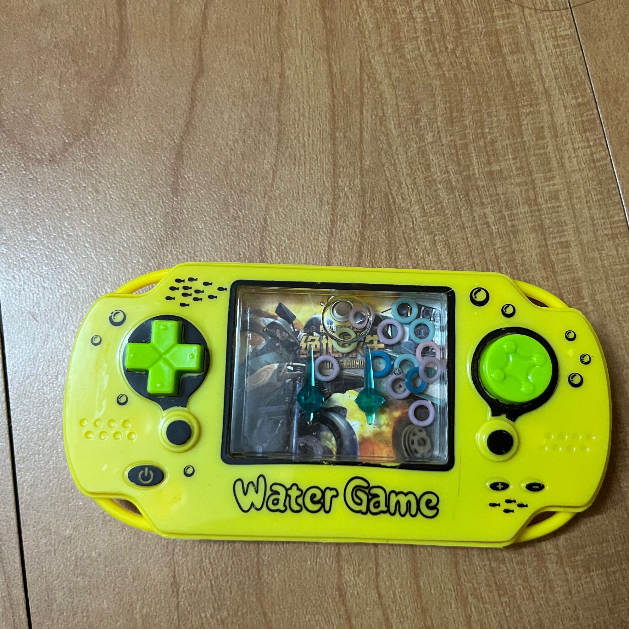 Máy chơi game trẻ em bấm nước bắn (1 cái)
