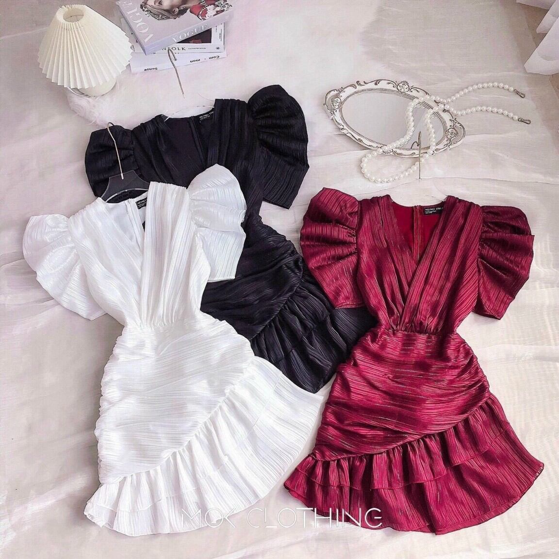 đầm tay bồng đuôi cá