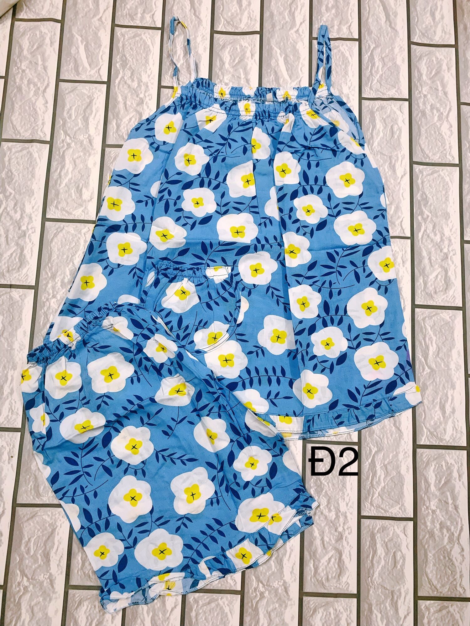 Set đồ bộ quần đùi áo dây hoạ tiết cute