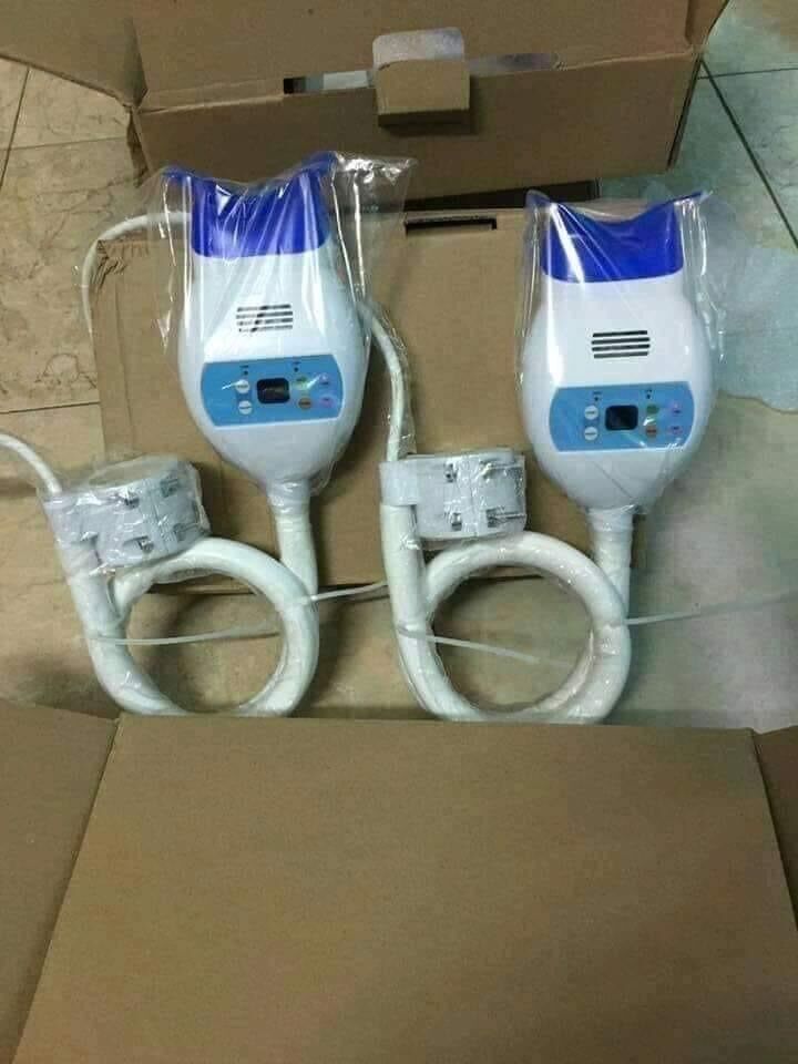 Đèn tẩy trắng gắn ghế nha khoa