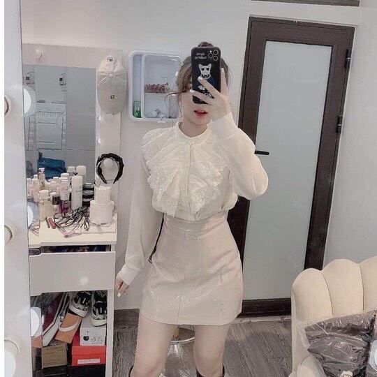 Áo sơ mi voan cổ bèo tiểu thư