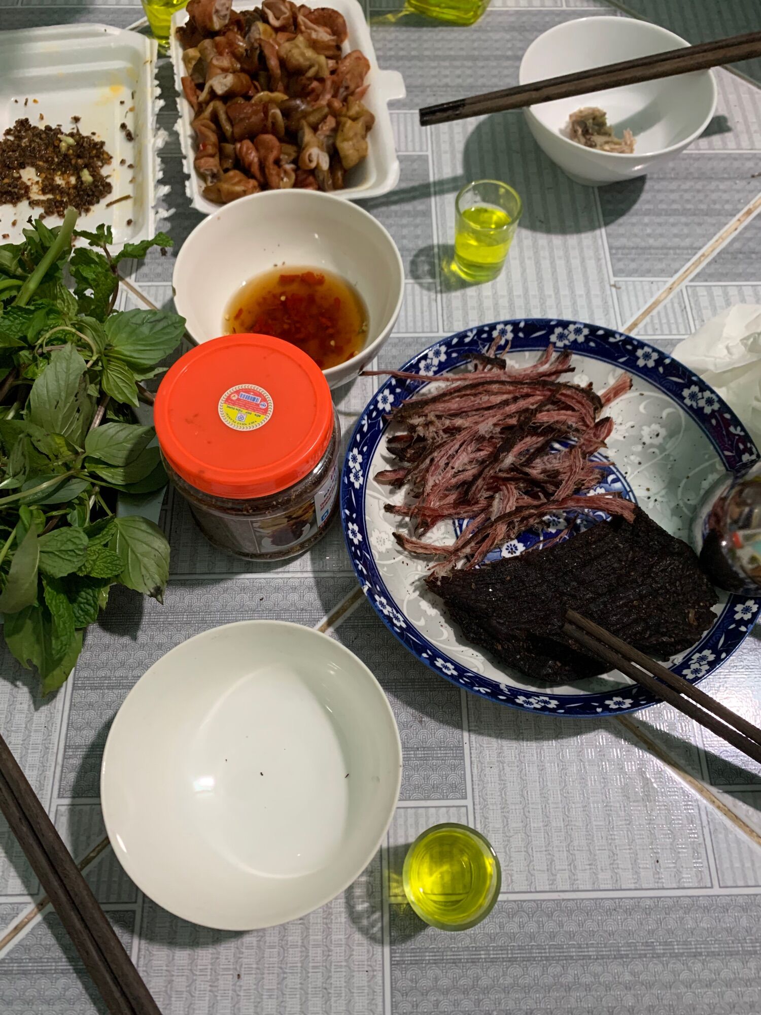 Chẩm chéo tây bắc