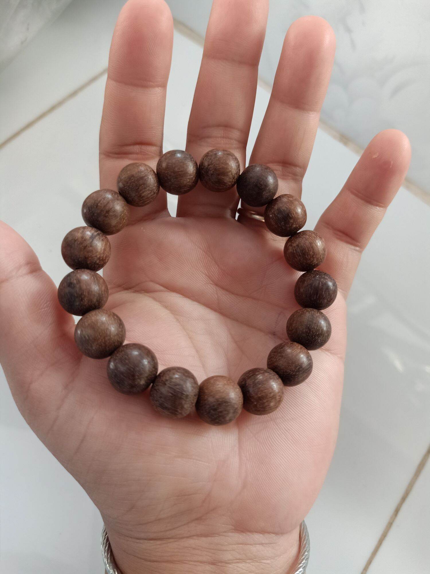 vòng tay rể gỗ dâu tằm rừng