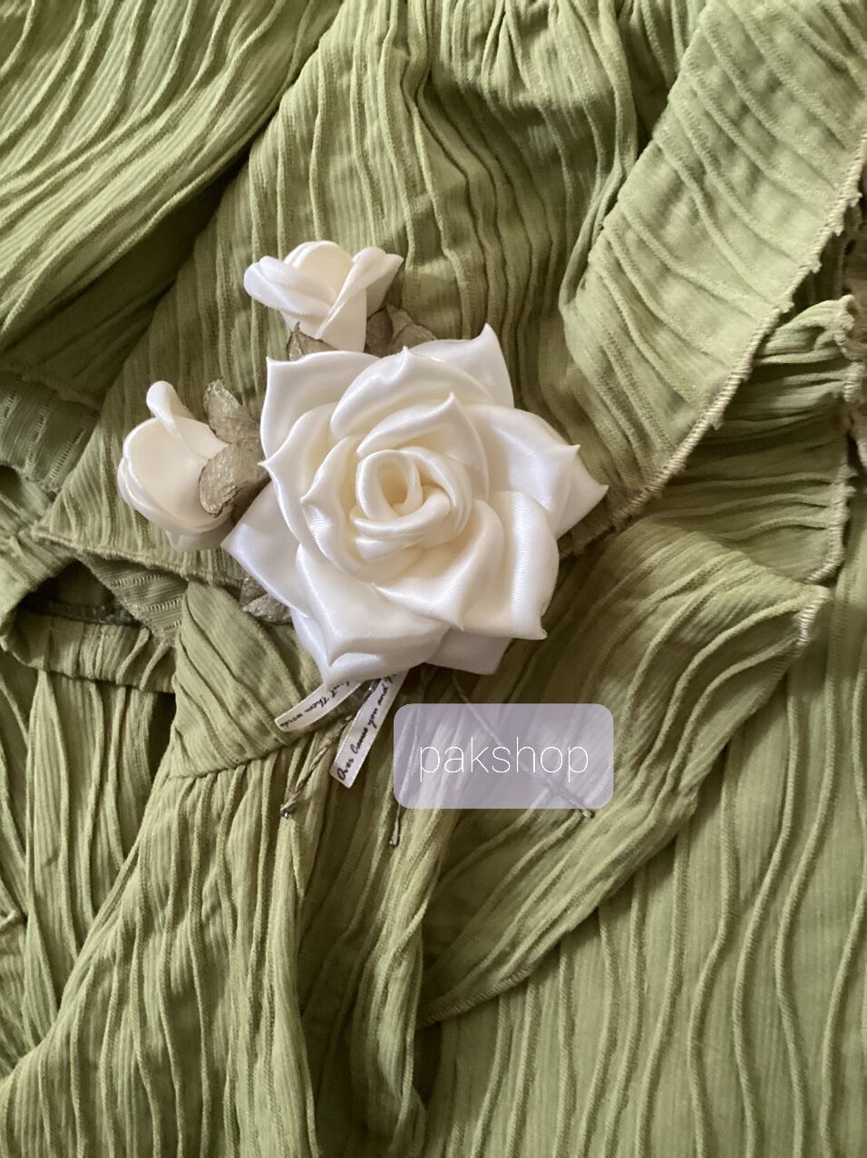 Chùm hoa hồng cài áo handmade