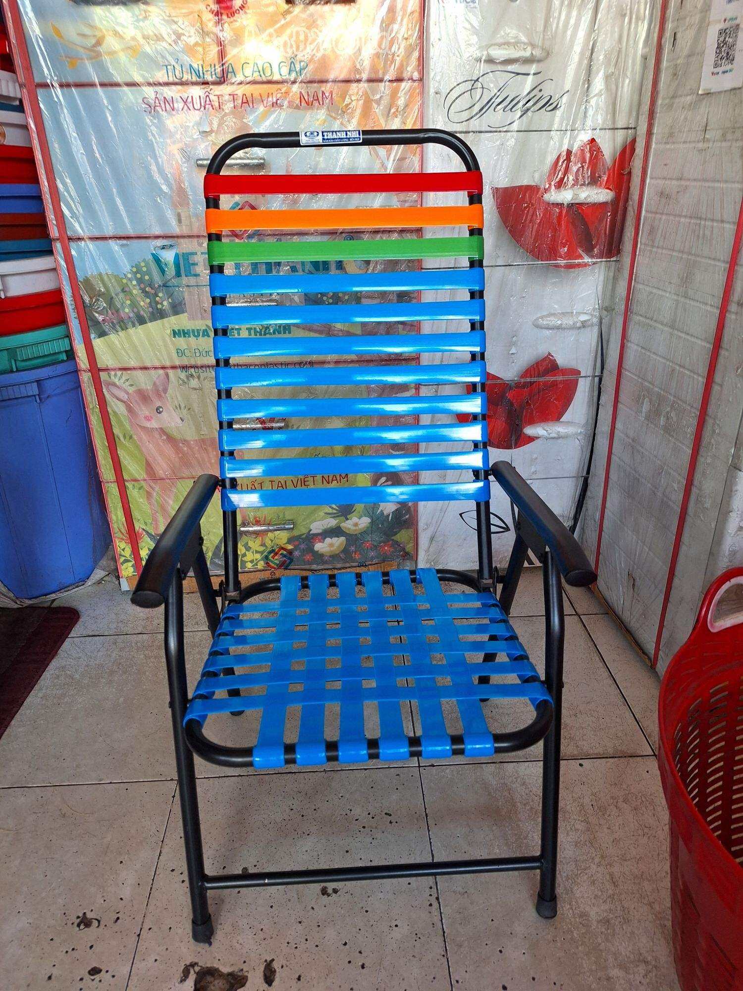 GHẾ CAFE XẾP  DÂY NHỰA