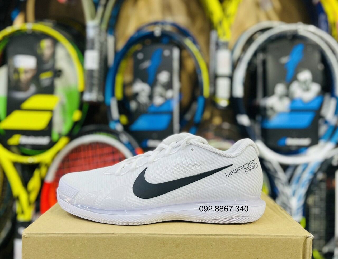 Giày tennis Nike Varpor Fan Nadal white/black