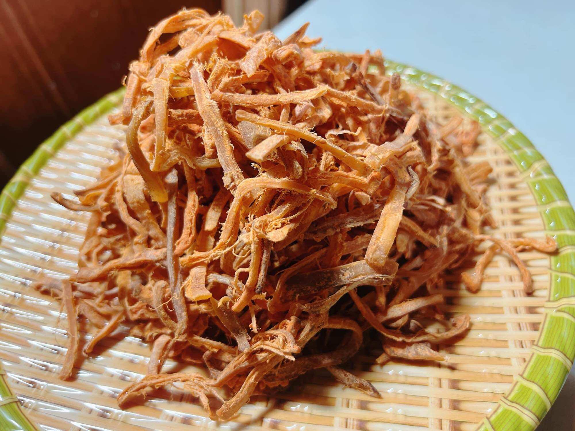 KHÔ MỰC RANG MUỐI ỚT CÔ KANG
