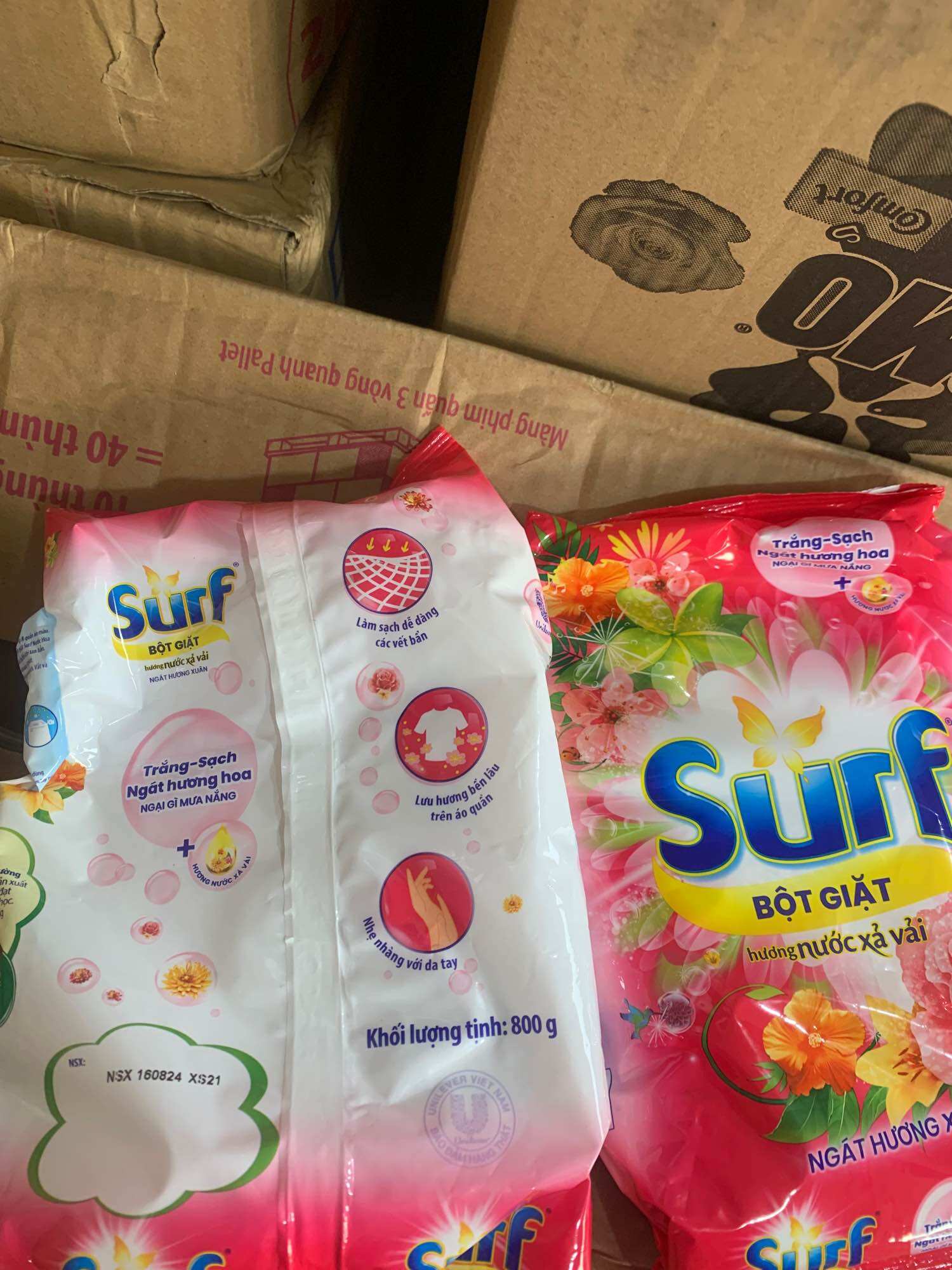 Bột giặt hương nước hoa Surf 800g combo 2 gói