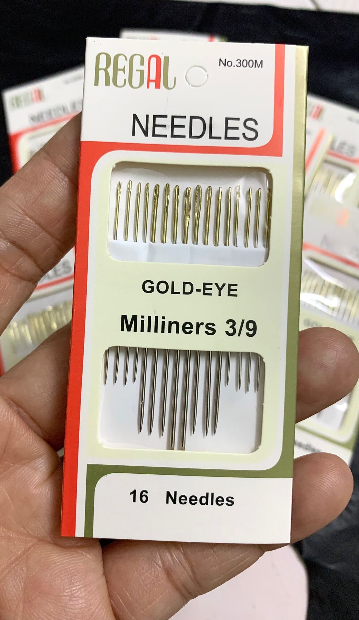 1 gói kim may tay 16 cây nhiều cỡ.