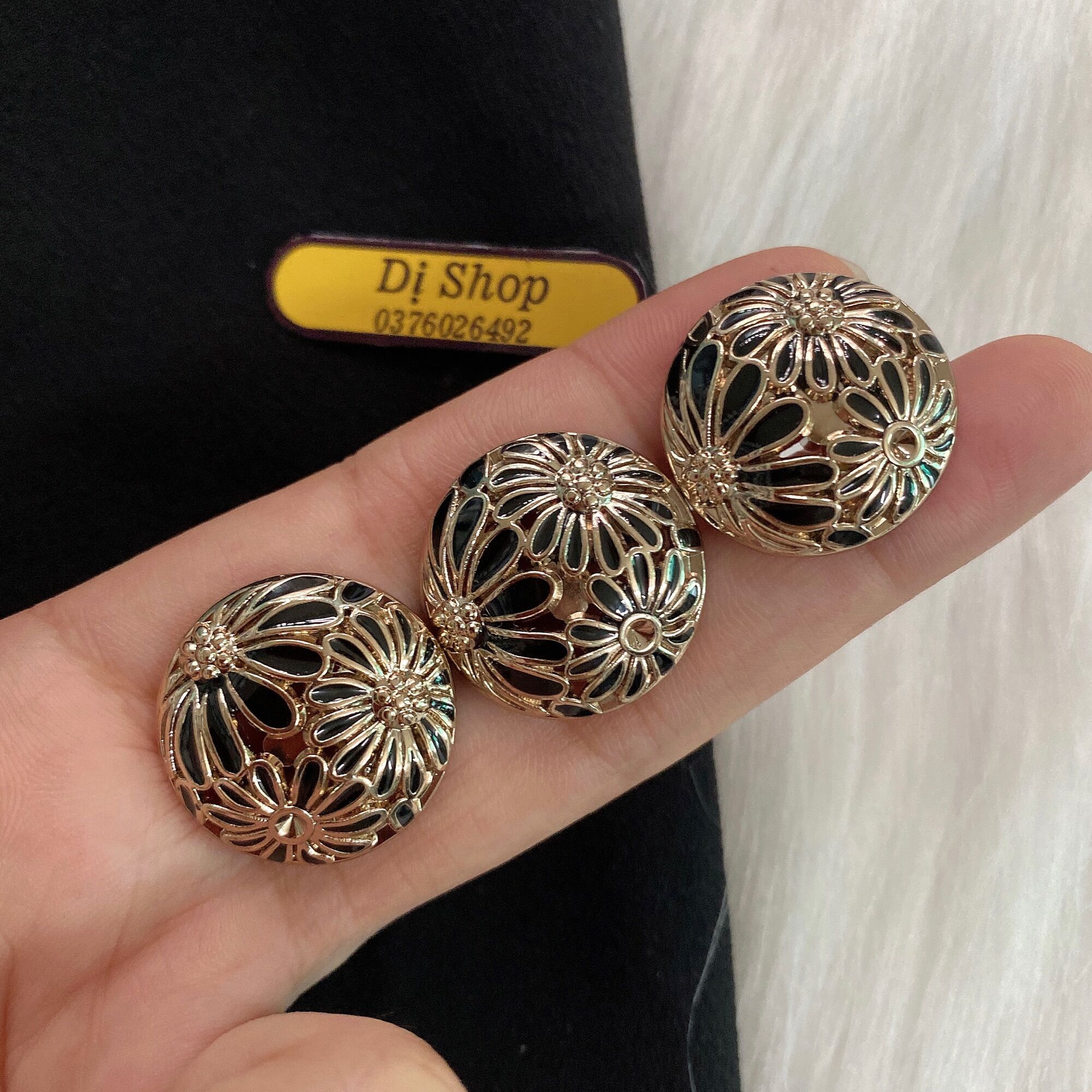 1 nút kim loại hoa cúc size 2.3cm