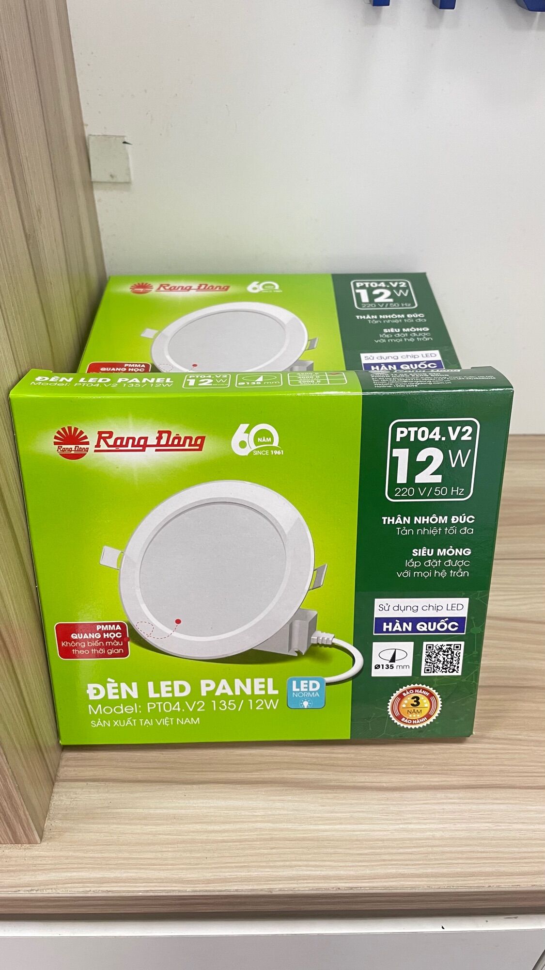 Đèn âm trần rạng đông pt 04 12w/135