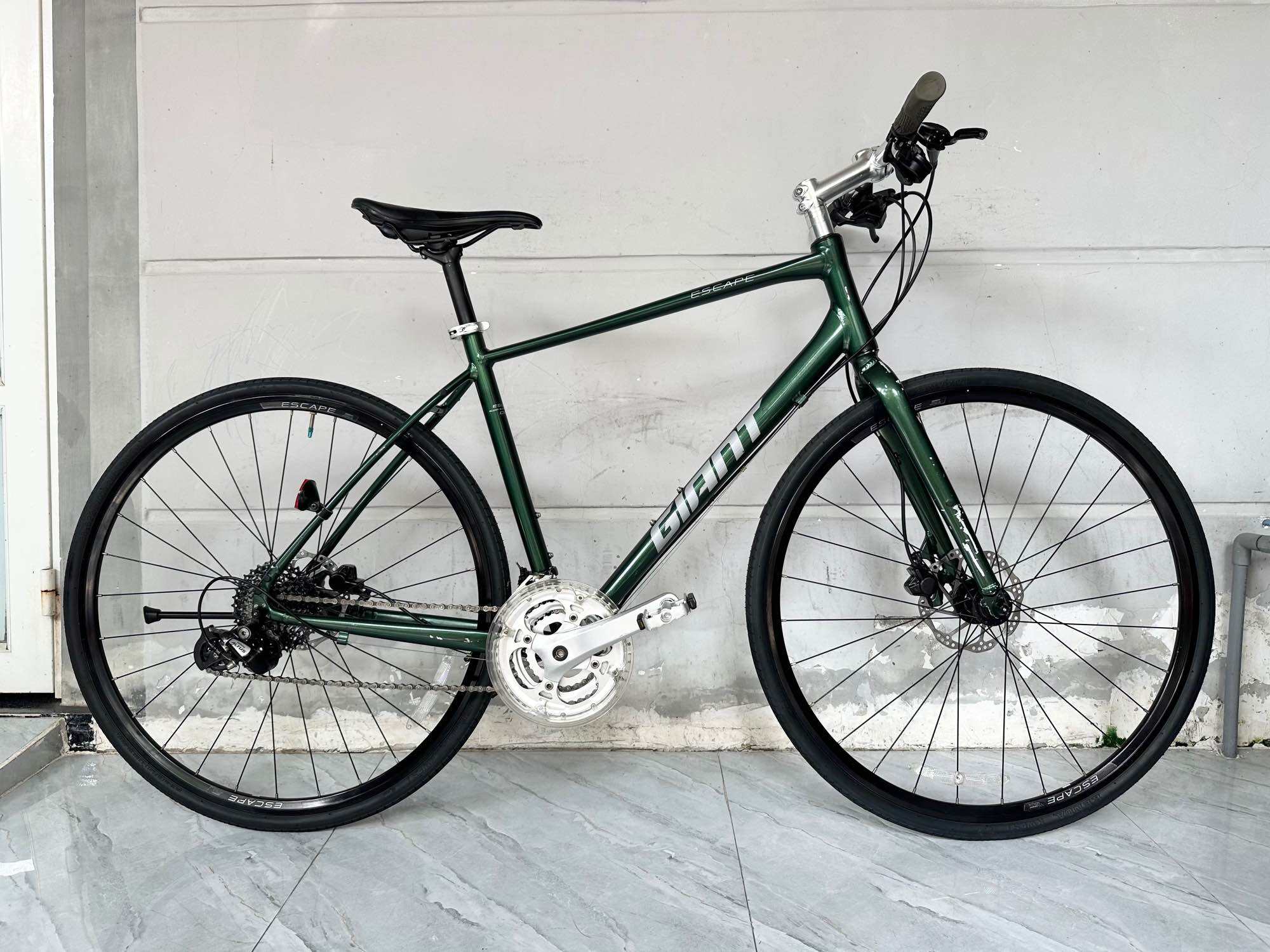 Xe đạp nhật bãi Giant Escape Disc size 50cm