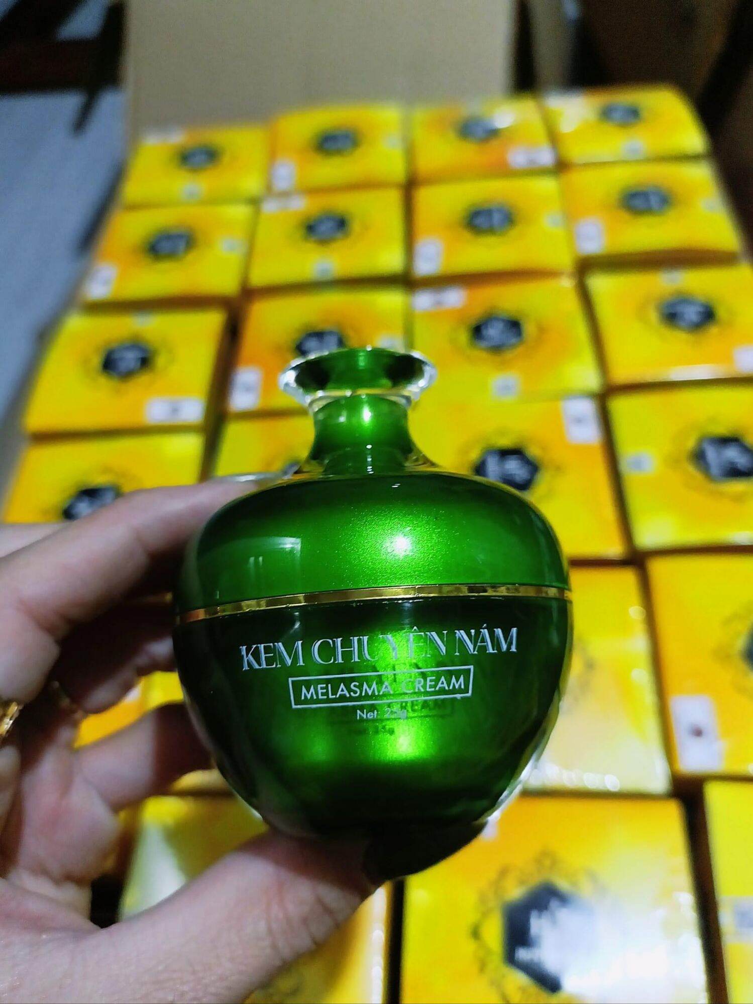 kem dưỡng trắng da huỳnh đỗ