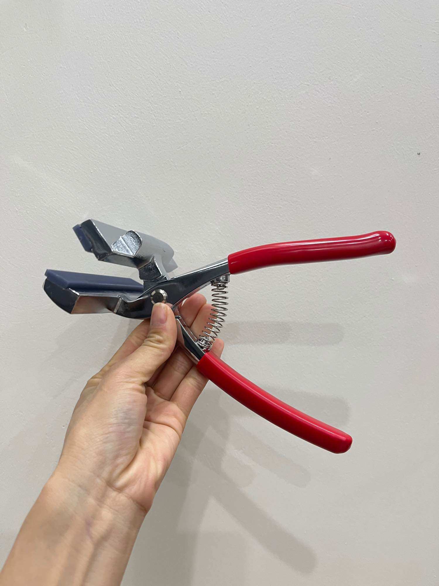Kìm căng bạt quảng cáo, kìm căng vải