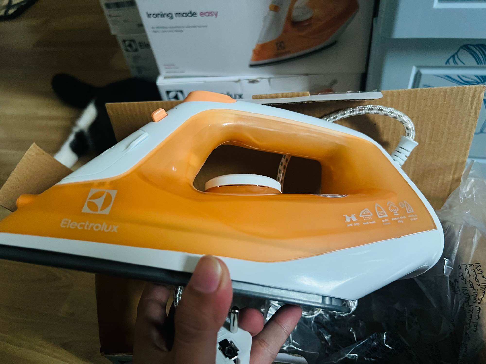 Bàn ủi hơi nước Electrolux ESI4007[chính hãng]