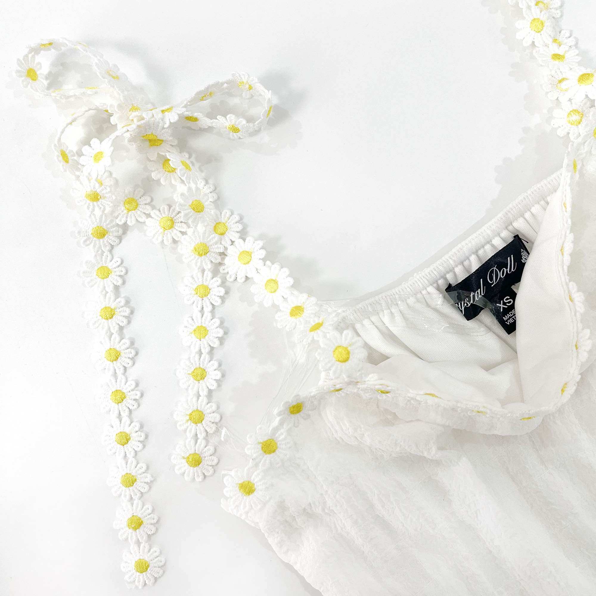 Đầm dây trắng Crystal Doll xuất xịn
