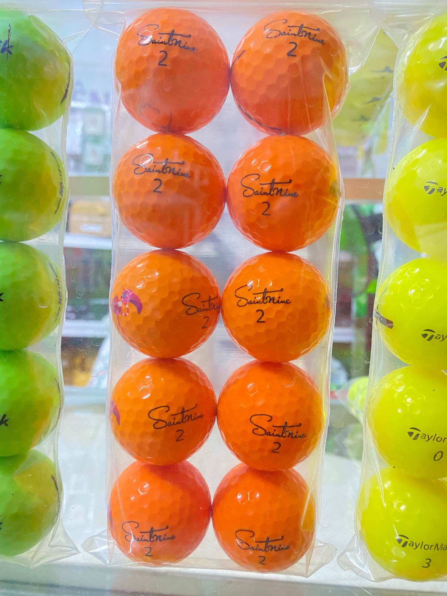 Bóng golf Saintnine màu độ mới 98% (10quả)