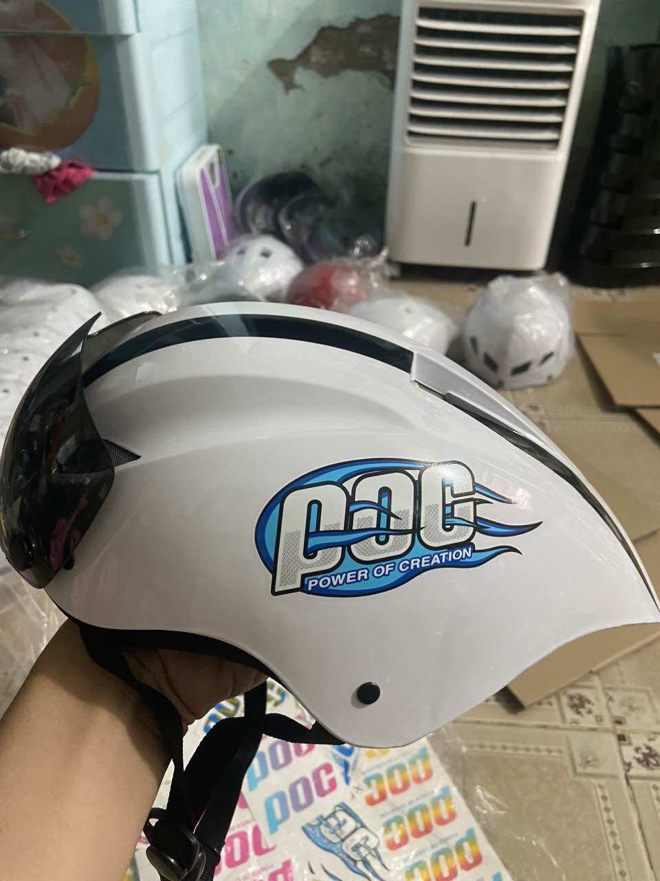 Nón POC kèm kính xịn ko có tăng chỉnh