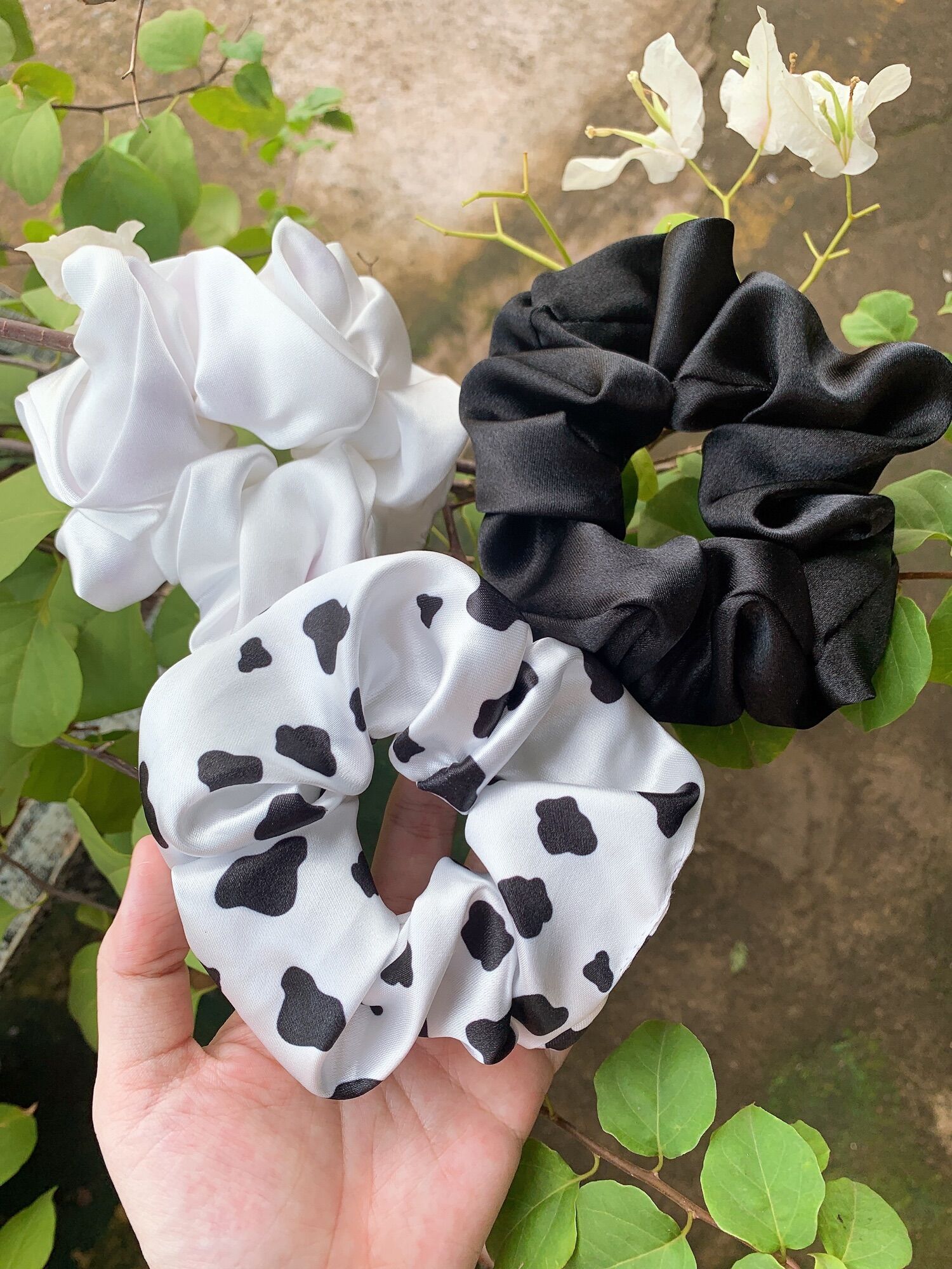 Cột tóc scrunchies bò sữa phi bóng cao cấp