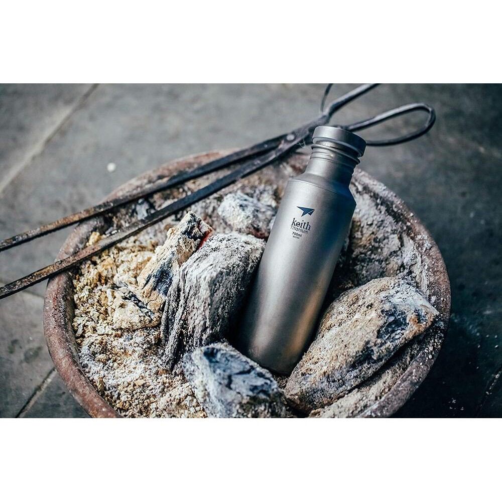 KEITH BÌNH TITANIUM 700ML KÈM BAO VẢI Ti3032
